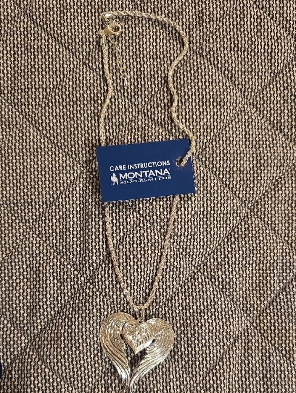 Montana Silversmiths Silver Angel Wing Heart Pendant Necklace - Picture 2 of 3